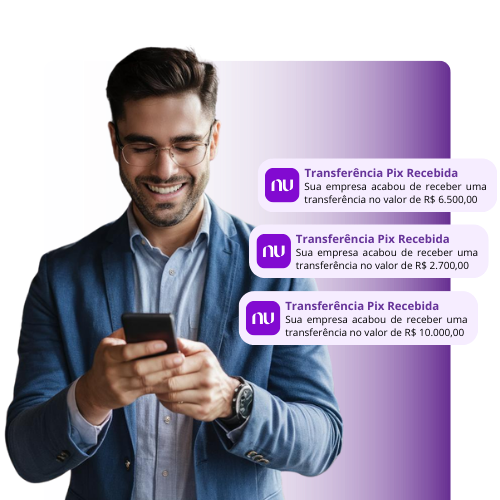 Empresário recebendo vendas pelo celular